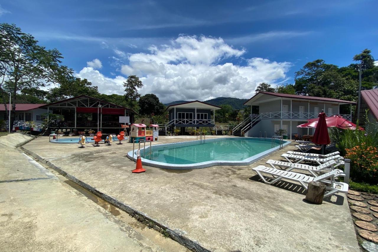 Hotel SPOT ON 90279 Kinomulok Garden Ranau Exterior foto