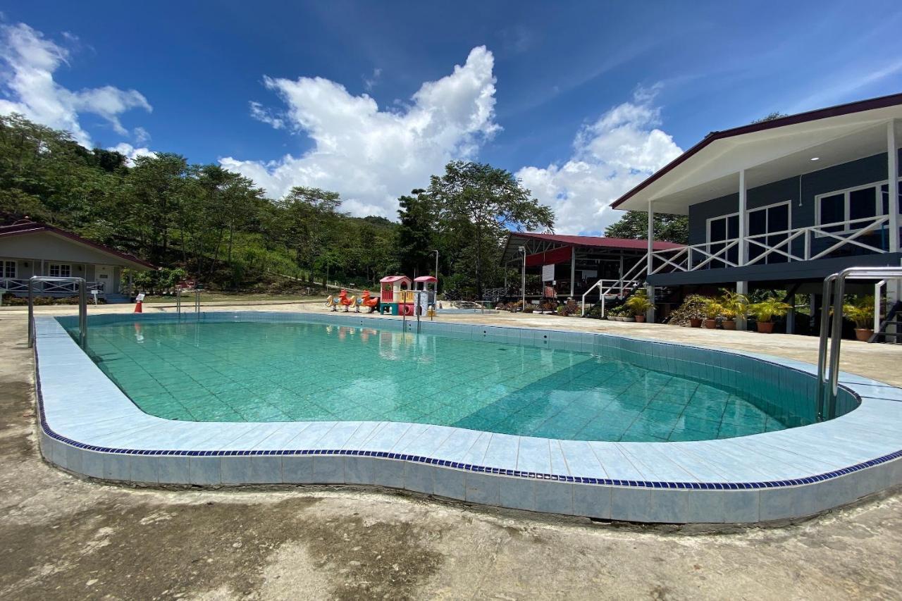 Hotel SPOT ON 90279 Kinomulok Garden Ranau Exterior foto