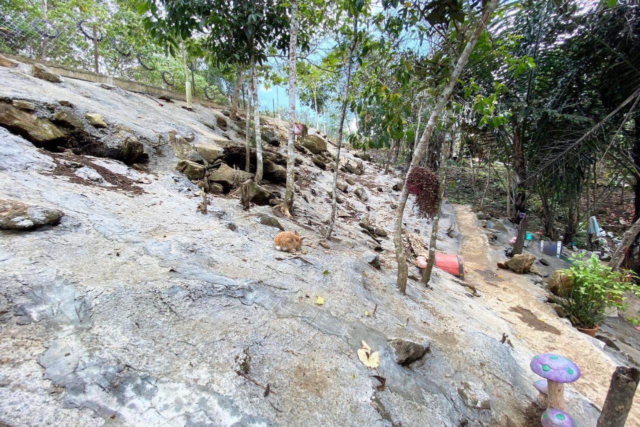 Hotel SPOT ON 90279 Kinomulok Garden Ranau Exterior foto